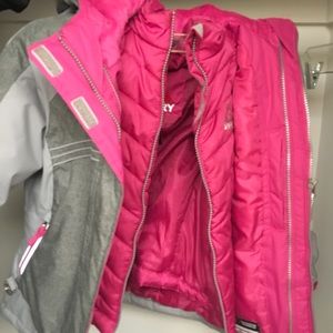 Kids 5/6 winter coat. Like new no damage.